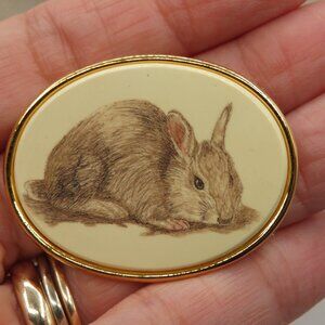 Vintage Museum of Fine Arts Scrimshaw Bunny Rabbit Brooch
